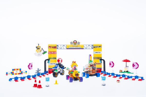 LEGO Super Mario 72036 Mario Kart – Baby Peach & Grand Prix Set