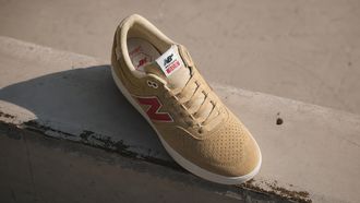 Voor €45 gespot in de sale New Balance skate-sneakers met stijl