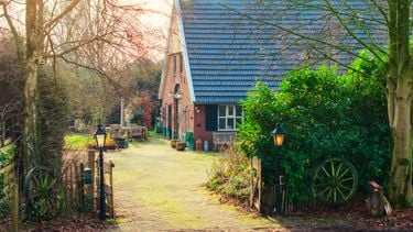 Funda-boerderij van €6,3 ton komt met lap groen en yogastudio