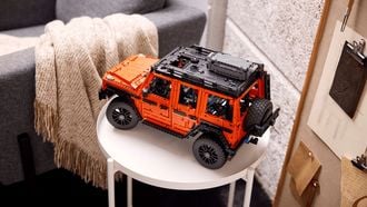 LEGO sets augustus LEGO Technic 42177 Mercedes-Benz G 500 Professional Line 2323