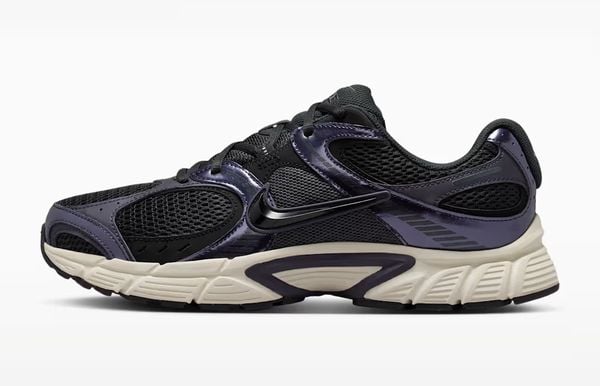 Nike V5 RNR budget dad sneakers 89 euro zwart metallic paars