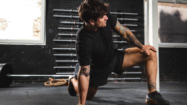 Dit ochtendritueel van 280 seconden houdt je soepel, jong en vitaal